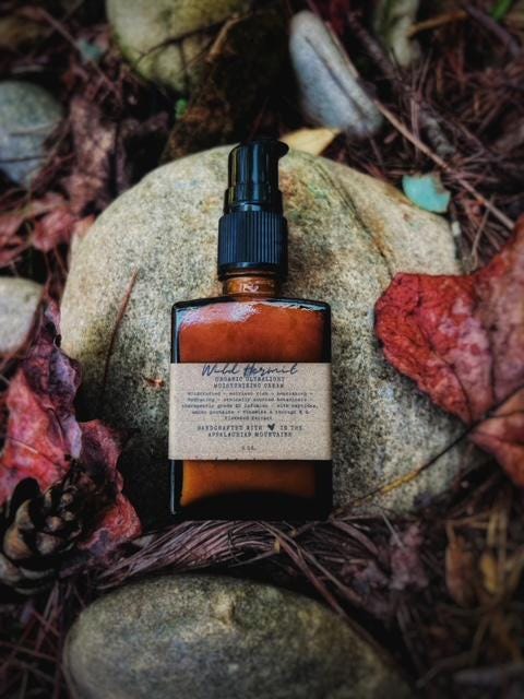 Plant-Based Ultra light Facial Moisturizing Cream: Plant Enzymes, Vitamins A-E | Day + Night Hydration